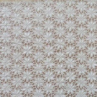 Oilcloth-Loemen-Dessalace-Daisy-Cream