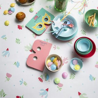 Blue-Red-Flowers-White oilcloth